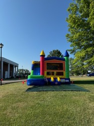 ME6ab44fb0aa1ada12a207ff1e44da2032 1734543108 Color Fun Bounce House W/Slide (Dry)